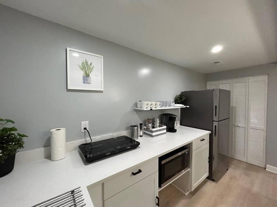 Comfy Lower Lvl Apt With Jetted Tub Near Uptown And Unc Charlotte Exterior foto
