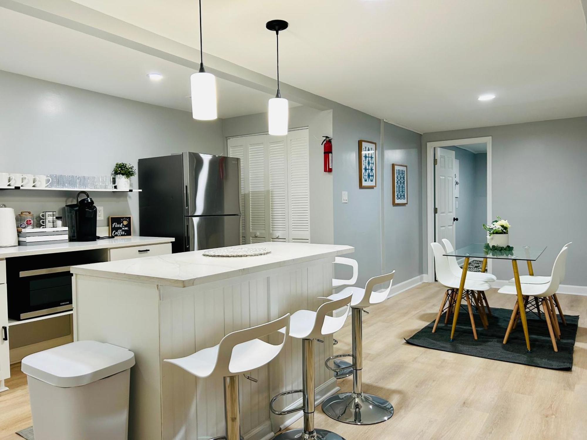 Comfy Lower Lvl Apt With Jetted Tub Near Uptown And Unc Charlotte Exterior foto
