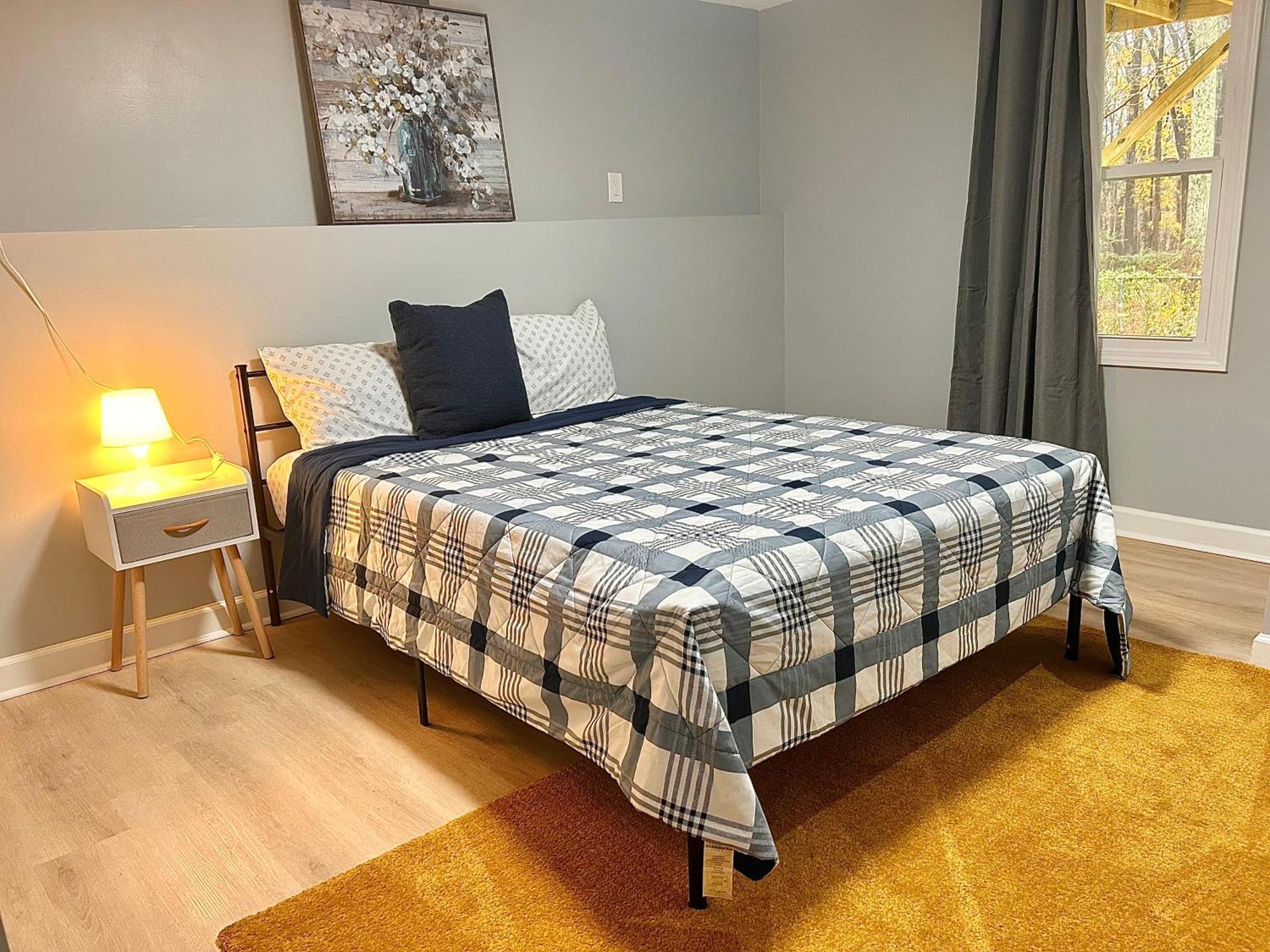 Comfy Lower Lvl Apt With Jetted Tub Near Uptown And Unc Charlotte Exterior foto